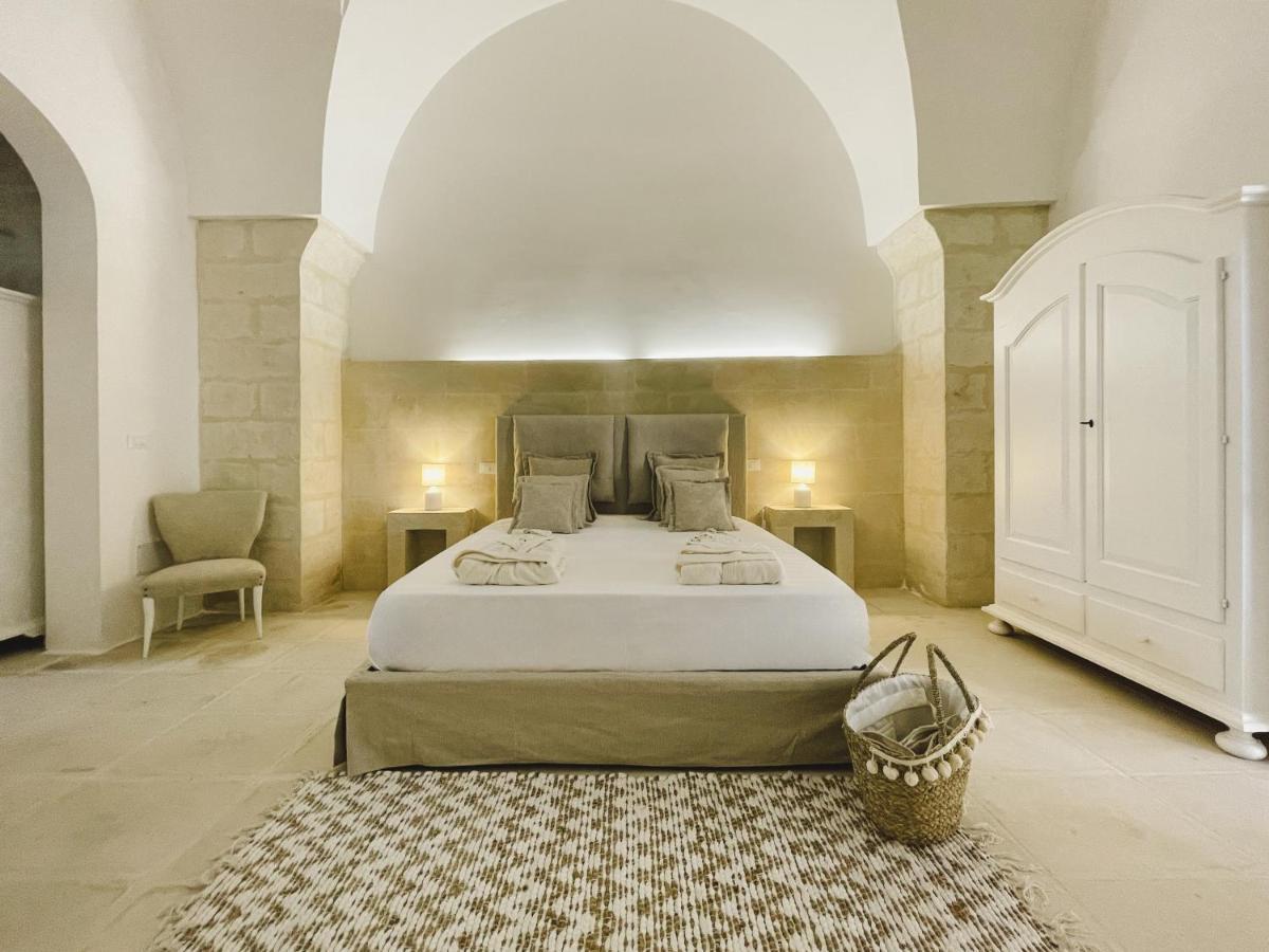 Masseria Paralupi Bed & Breakfast เลชเช ภายนอก รูปภาพ