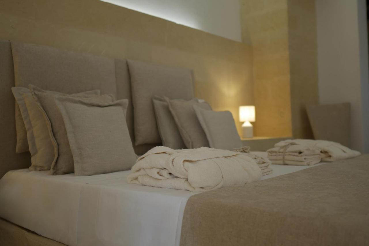 Masseria Paralupi Bed & Breakfast เลชเช ภายนอก รูปภาพ