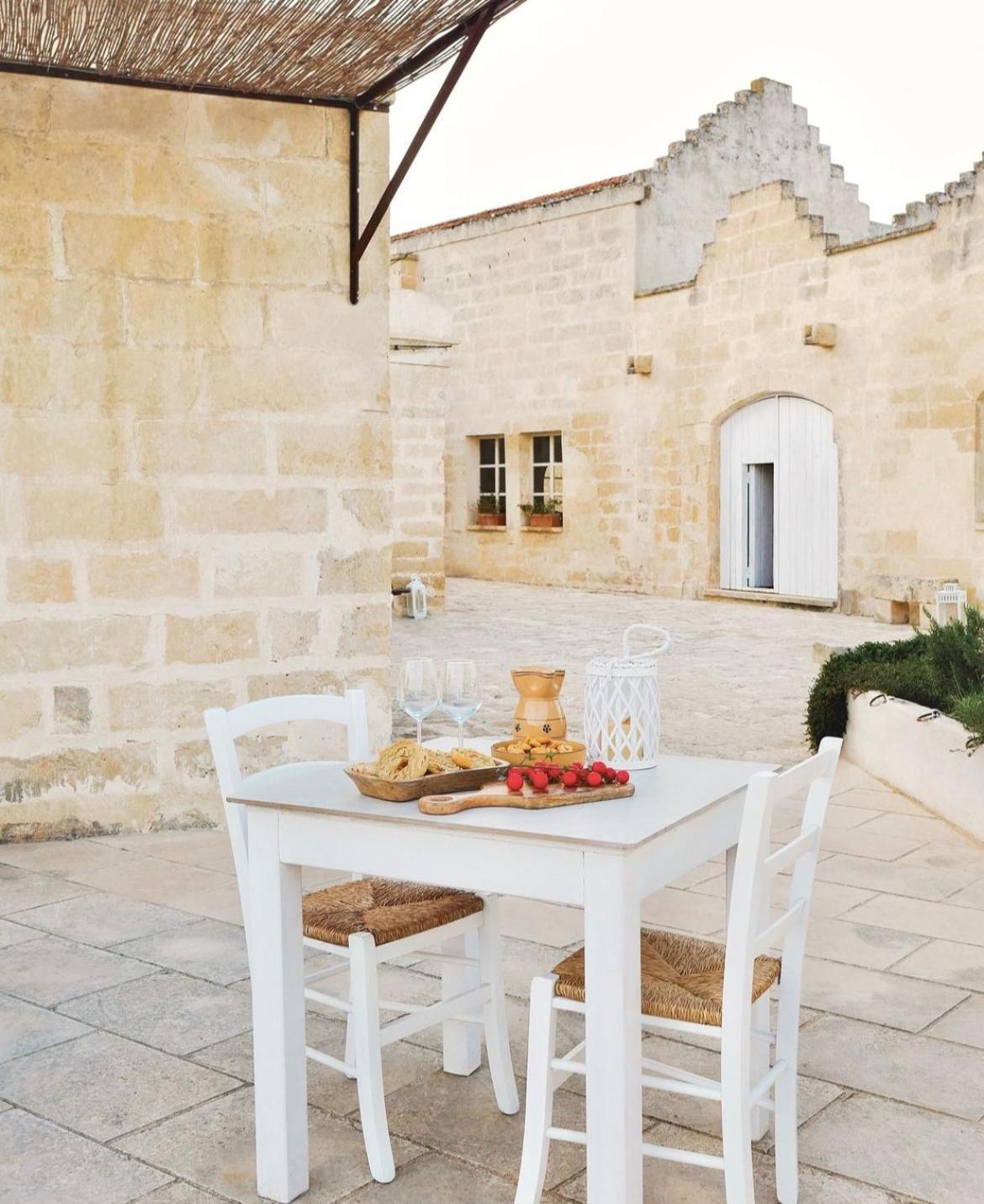 Masseria Paralupi Bed & Breakfast เลชเช ภายนอก รูปภาพ